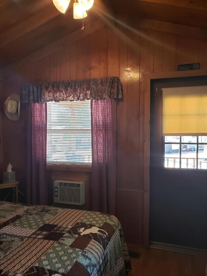 Stampede Rv B&B Tombstone Bagian luar foto